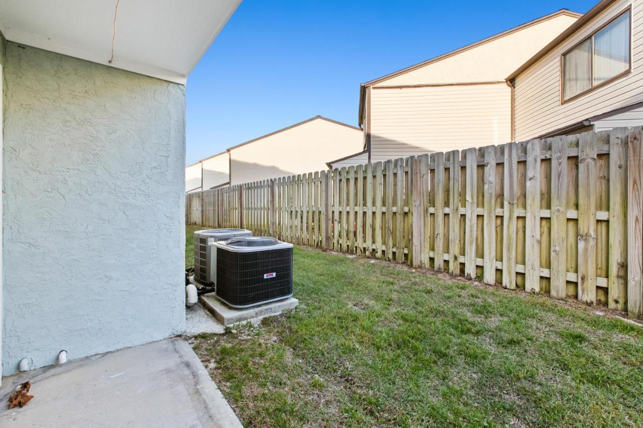 Wendwood D4 Apartment